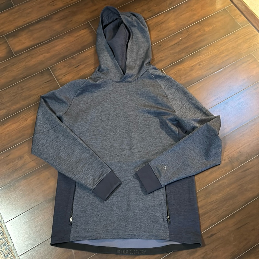 Lululemon Men’s Sweater